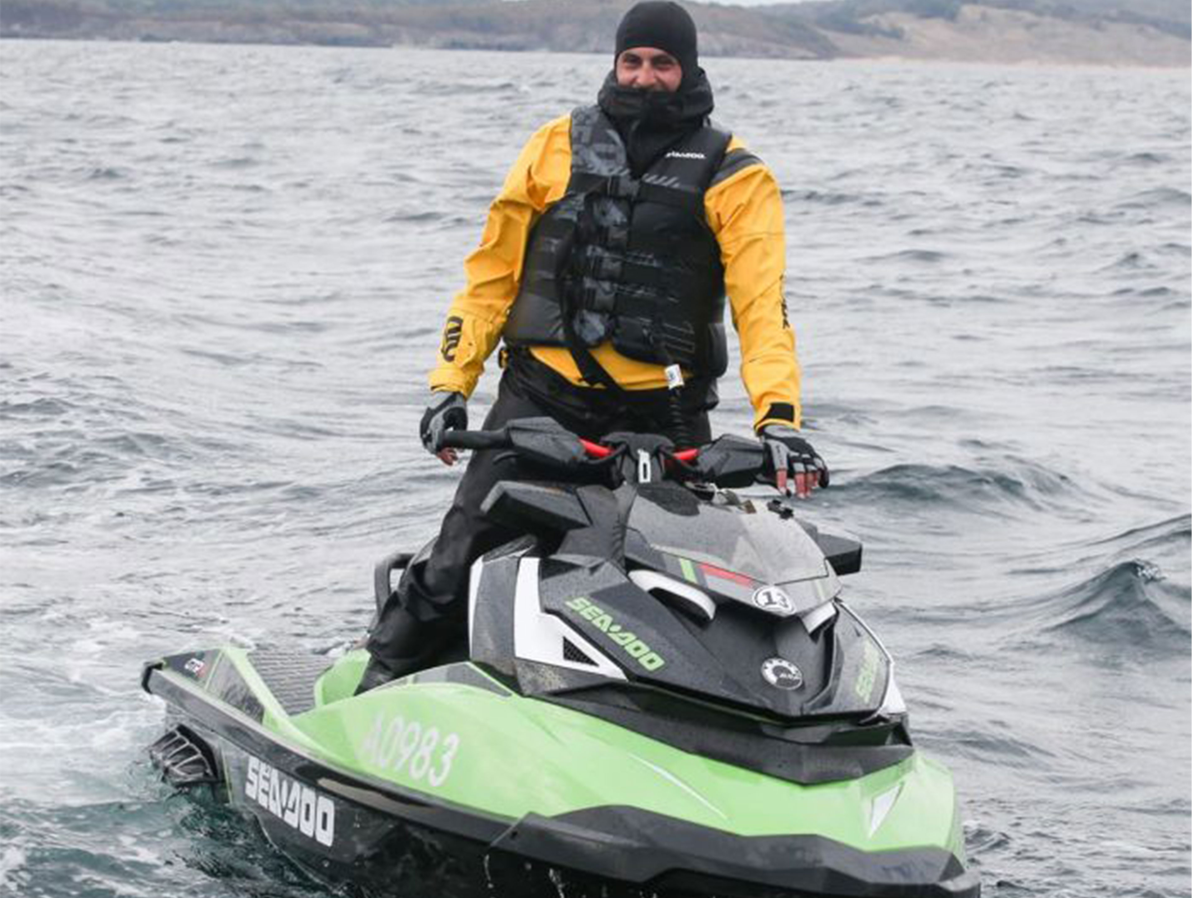 Mann auf Sea-Doo Spark mit Nordic Paket