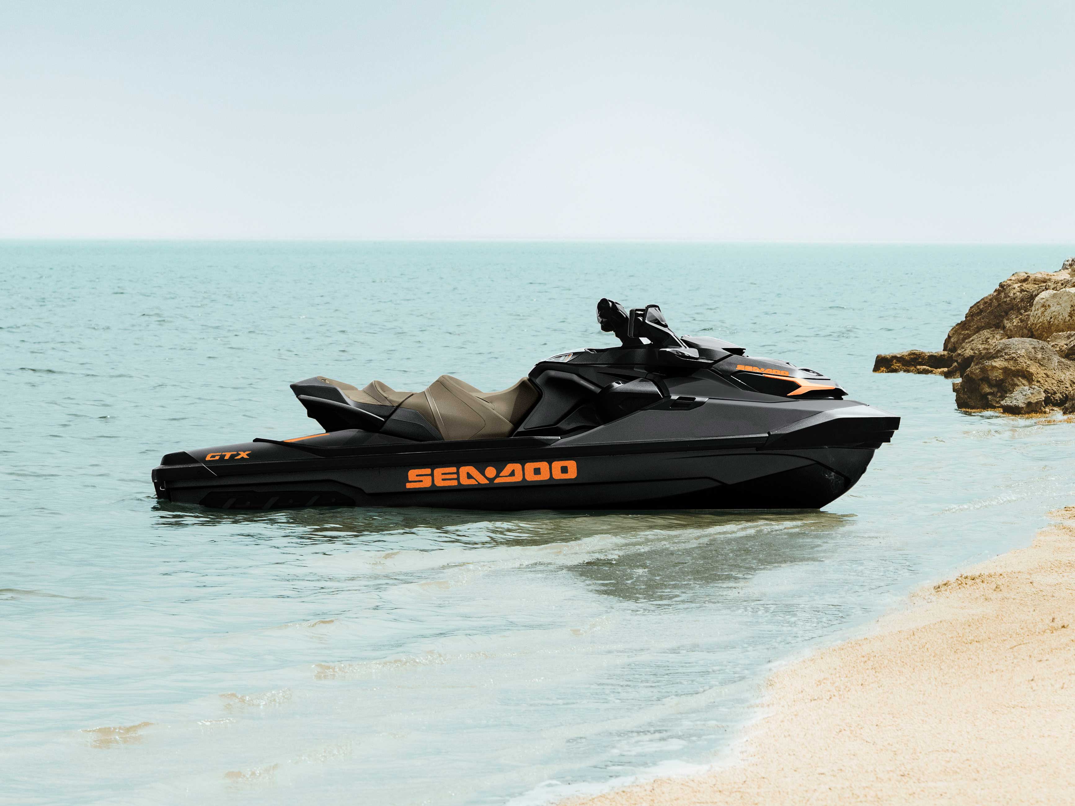 Sea-Doo GTX em uma praia