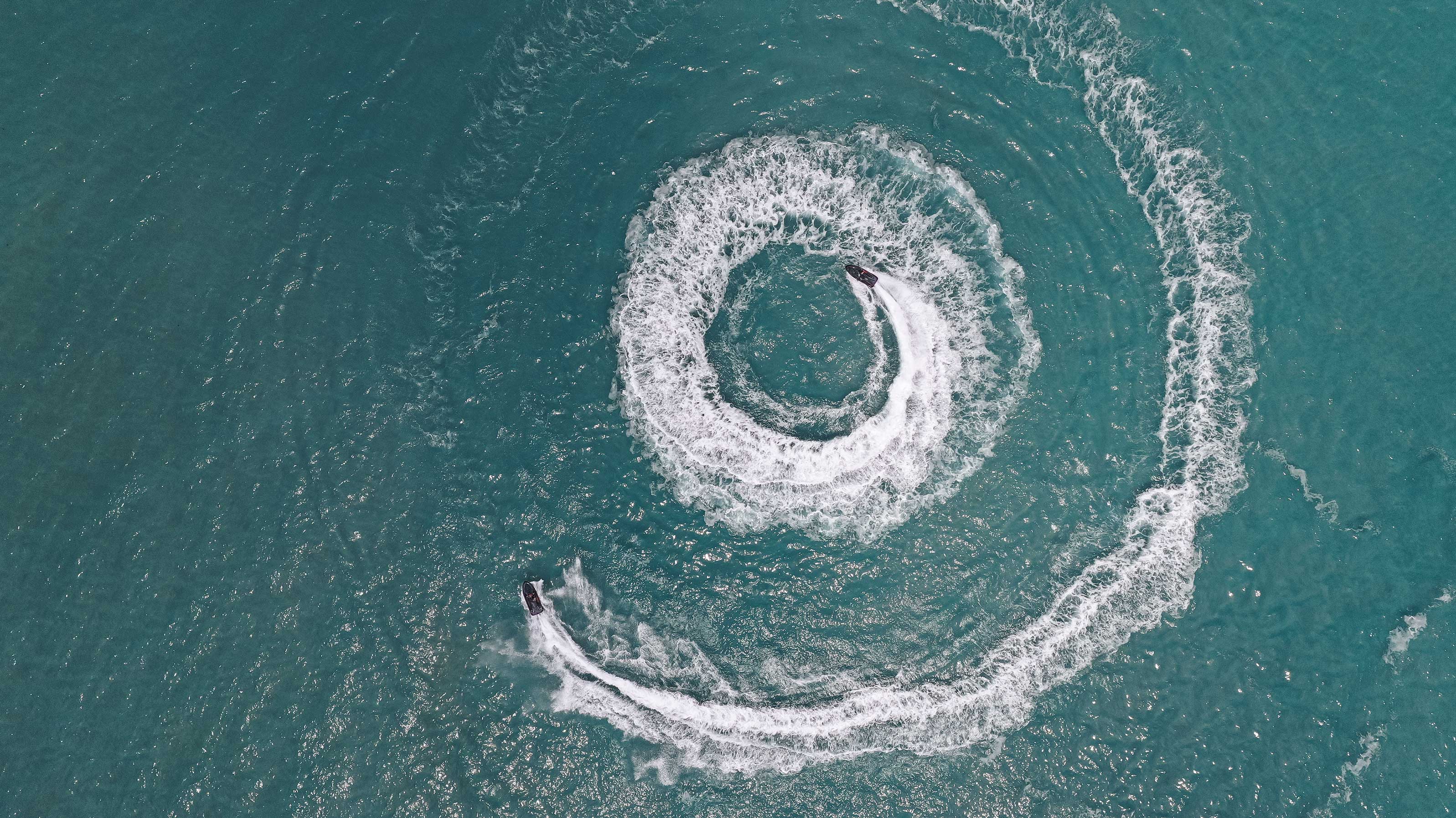 Vista aerea di una Sea-Doo FISH PRO